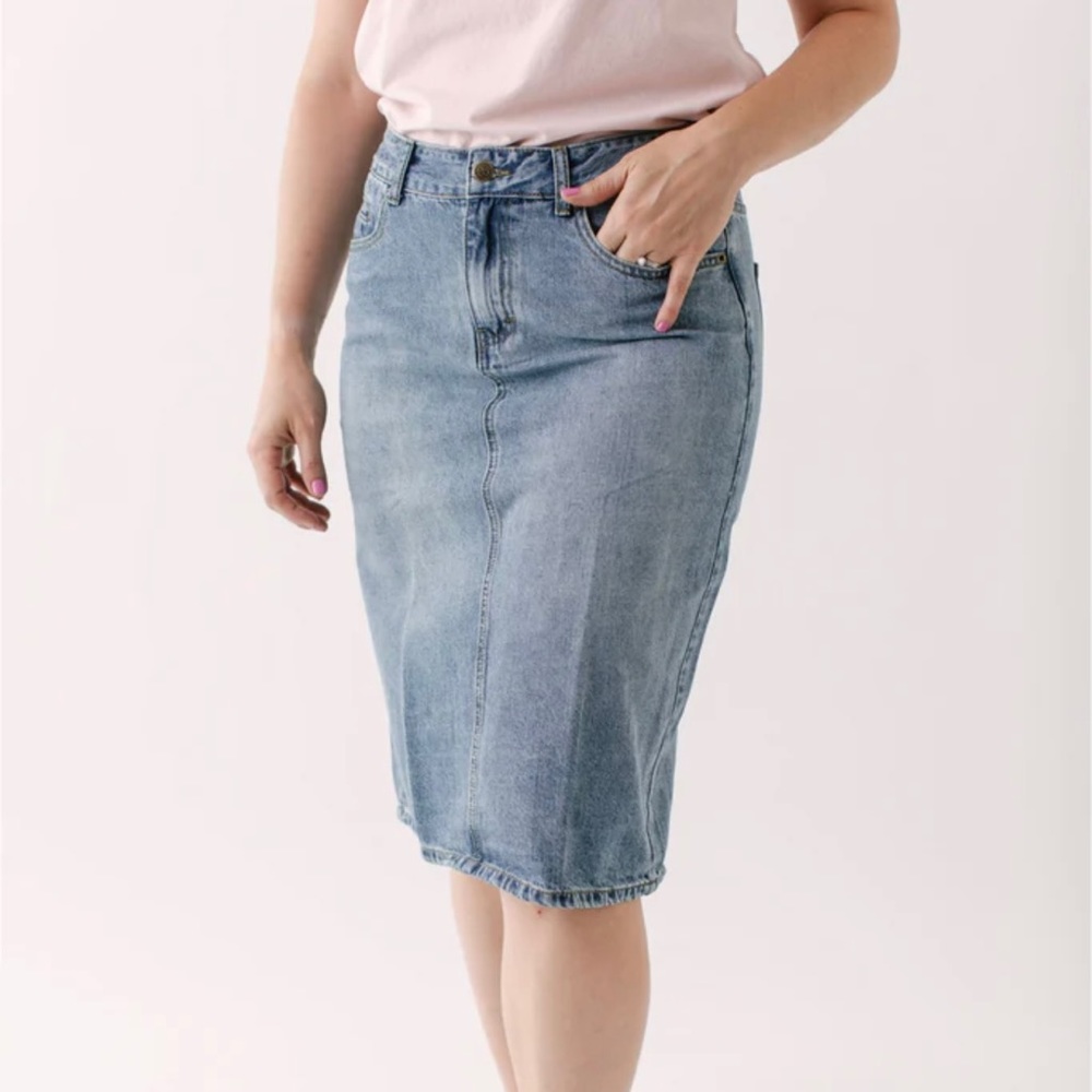 Main Street Exchange 'KYRA' Denim Skirt | Size 14